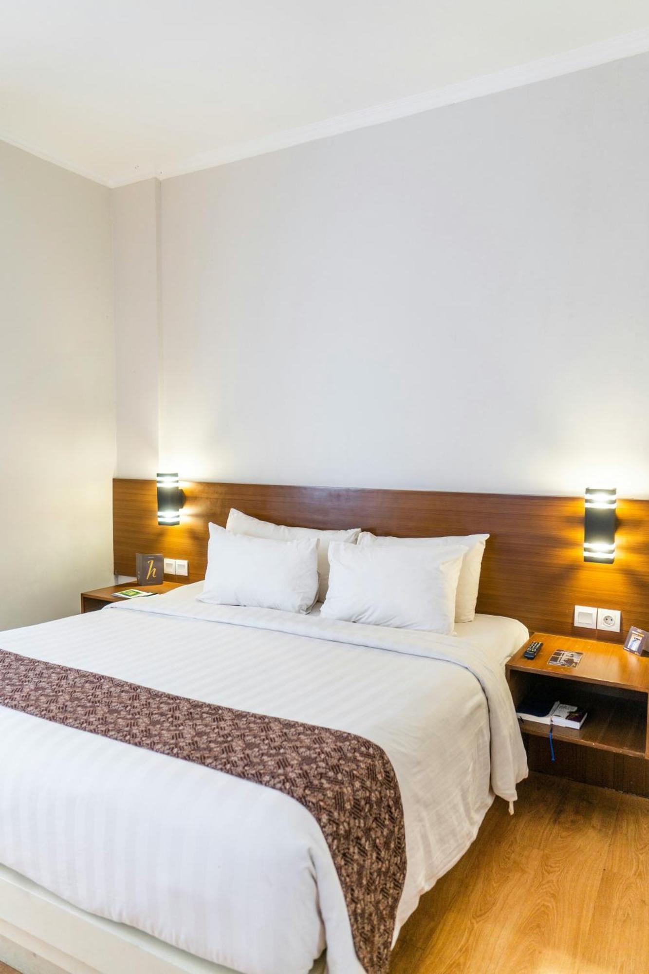 Hotel Ambience Plaza Jmd - Delhi Airport New Delhi Exterior foto
